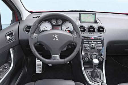 Peugeot 308 SW 155 THP, Cockpit, Lenkrad