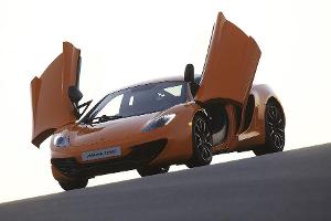 McLaren MP4-12C, Flgeltren