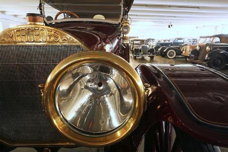 Mercedes Benz Museum heilige Hallen