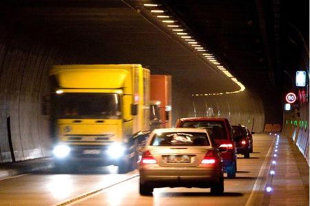 ... dichtem Verkehr.