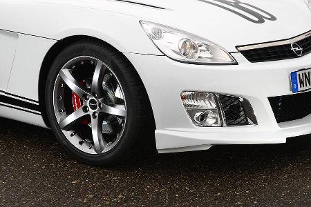 19-Zoll-Räder, Spoilerlippe, große Bremse.