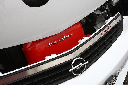 Zusammen mit den Insassen kommt der GT auf 1.385 Kilo.