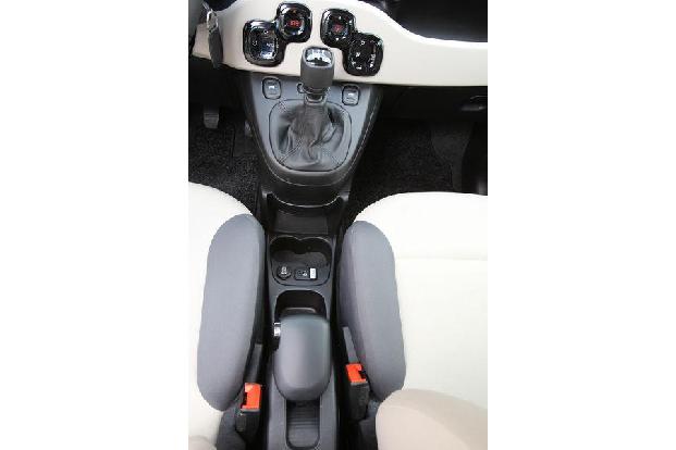 Fiat Panda 1.2 8V Lounge, Mittelkonsole