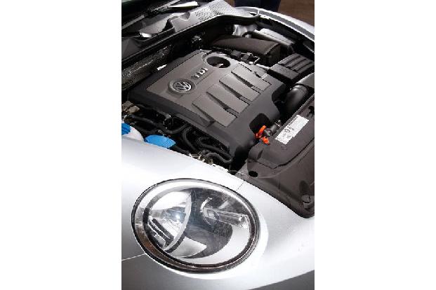 VW Beetle 1.6 TDI, Motor, Frontscheinwerfer