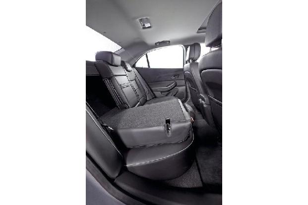 Chevrolet Malibu, Rcksitz, umklappen