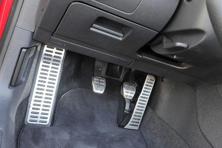 VW Golf GTI Cabriolet, Pedale, Pedalerie