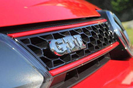 VW Golf GTI Cabriolet, Khlergrill, Typenbezeichnung