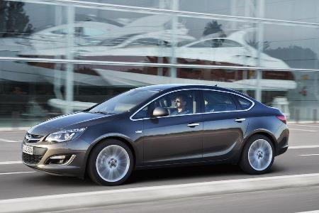 Opel Astra Limousine