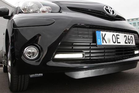 Toyota Aygo 1.0i, Frontscheinwerfer, Khlergrill