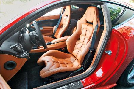 Ferrari F12 Berlinetta, Fahrersitz, Ledersitz