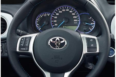 Toyota Yaris Hybrid, Lenkrad