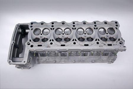 Porsche 918 Spyder, Zylinderkopf