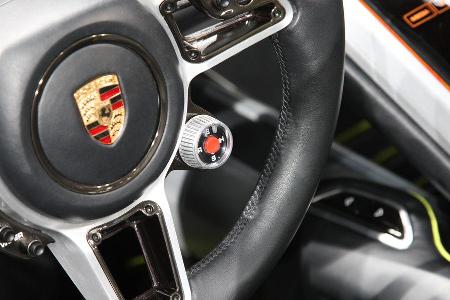 Porsche 918 Spyder, Lenkrad