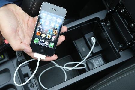 Citron C4 Aircross 150 HDi AWD, Anschluss