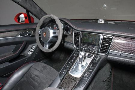 Porsche Panamera GTS, Cockpit