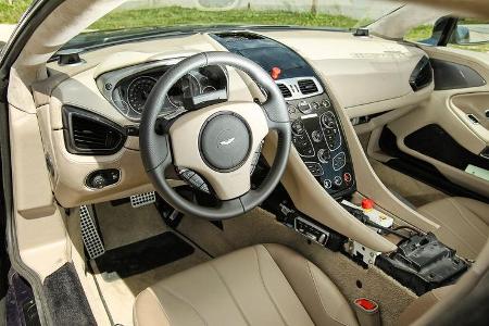 Aston Martin Vanquish, Cockpit, Lenkrad