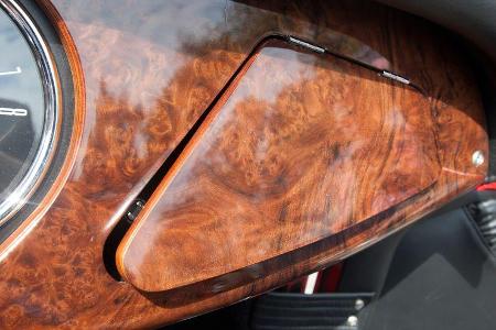 Morgan Roadster V6, Morgan Plus 8, Detail, Holzintarsien