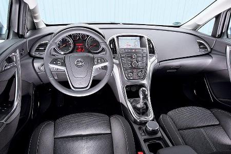Opel Astra 1.4 Turbo, Cockpit