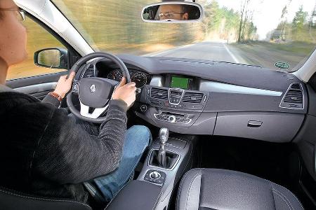 Renault Laguna 2.0 16 V 140, Cockpit