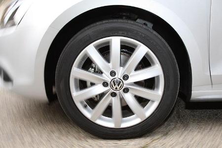 03/11 aumospo05/2011 VW Jetta, Felge, Rad