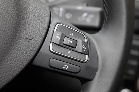 03/11 aumospo05/2011 VW Jetta, Lenkradfernbedienung