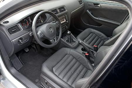03/11 aumospo05/2011 VW Jetta, Innenraum