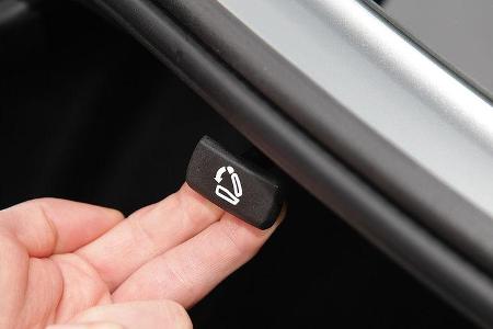 03/11 aumospo05/2011 VW Jetta, Kofferraumfernentriegelung