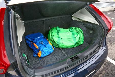 Volvo V40 Cross Country, Kofferraum