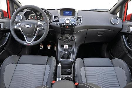 Ford Fiesta ST, Cockpit, Lenkrad