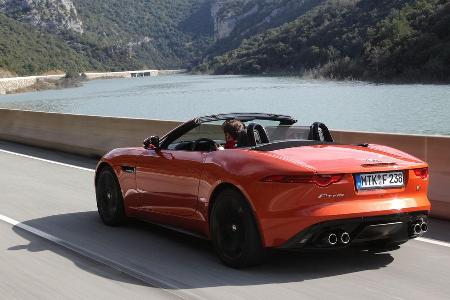 Jaguar F-Type S, Heckansicht