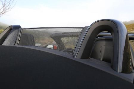 Jaguar F-Type S, Kopfsttzen