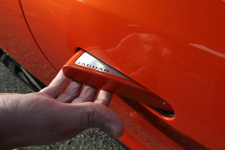 Jaguar F-Type S, Trgriff