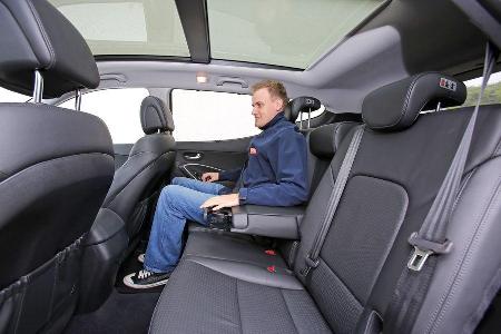 Hyundai Santa Fe 2.2 CR Di 4WD, Rcksitz, Beinfreiheit