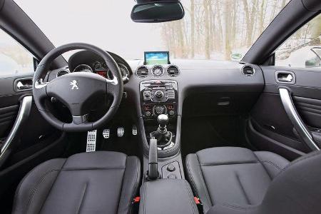Peugeot RCZ 2.0 HDi FAP 163, Cockpit, Lenkrad