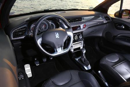 Citron DS3 THP 155 Cabrio SportChic, Cockpit, Lenkrad