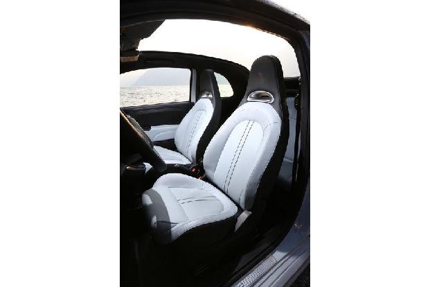 Fiat 500 Abarth 595C Turismo, Rcksitz, Beinfreiheit