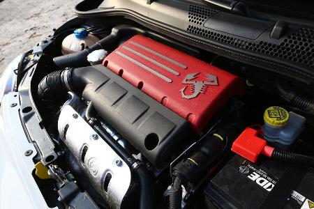 Fiat 500 Abarth 595C Turismo, Motor