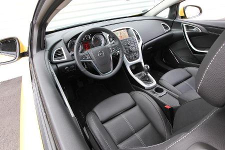 Opel Astra GTC 1.4 Turbo, Cockpit, Lenkrad