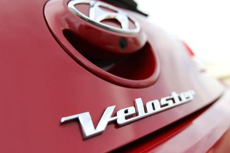 Hyundai Veloster Blue 1.6, Schriftzug, Typenbezeichnung