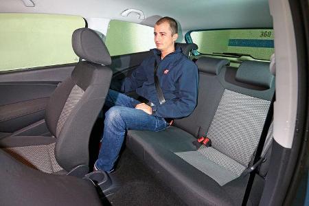 VW Polo 1.2 TDI Blue Motion 87G, Rücksitz, Beinfreiheit