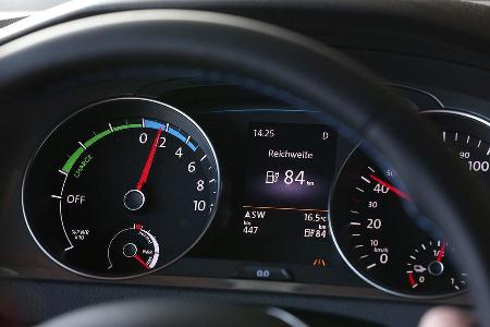 VW E-Golf, Instrumente