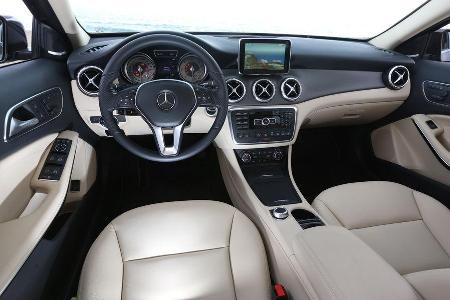 Mercedes GLA 220 CDI 4Matic, Cockpit
