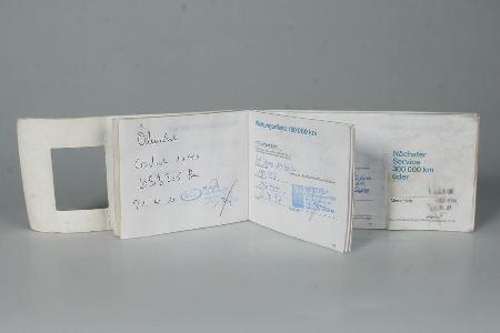 Mercedes 300 D, Wartungsheft, Eintragungen