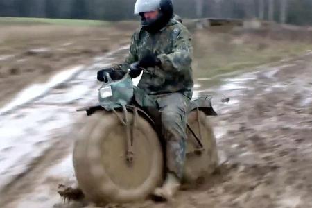 Tarus 2x2 All Terrain Motorrad