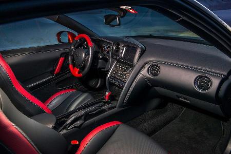 Nissan GT-R 2014, Innenraum, Cockpit