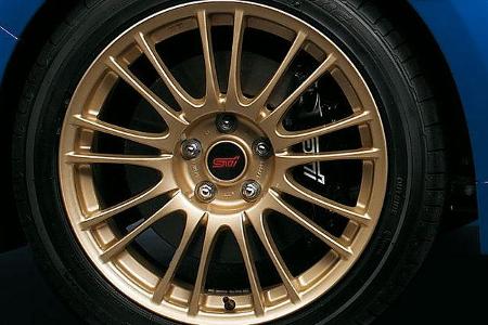 Die Recaro-Sitze sind wie die BBS-Felgen optional.