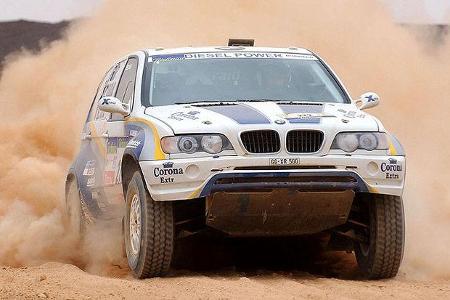 ... X-Raid BMW auf Platz vier.
