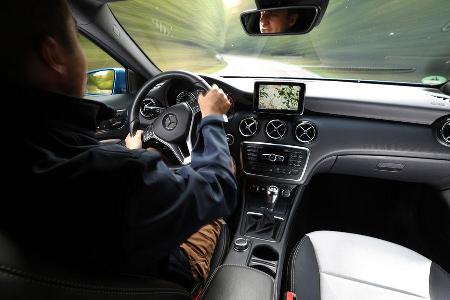 Mercedes A 180 CDI, Cockpit, Fahrersicht