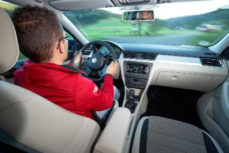 Skoda Rapid Spaceback 1.2 TSI, Cockpit, Fahrersicht