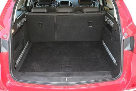 Opel Astra Sports Tourer 2.0 CDTi ecoflex Edition, Kofferraum